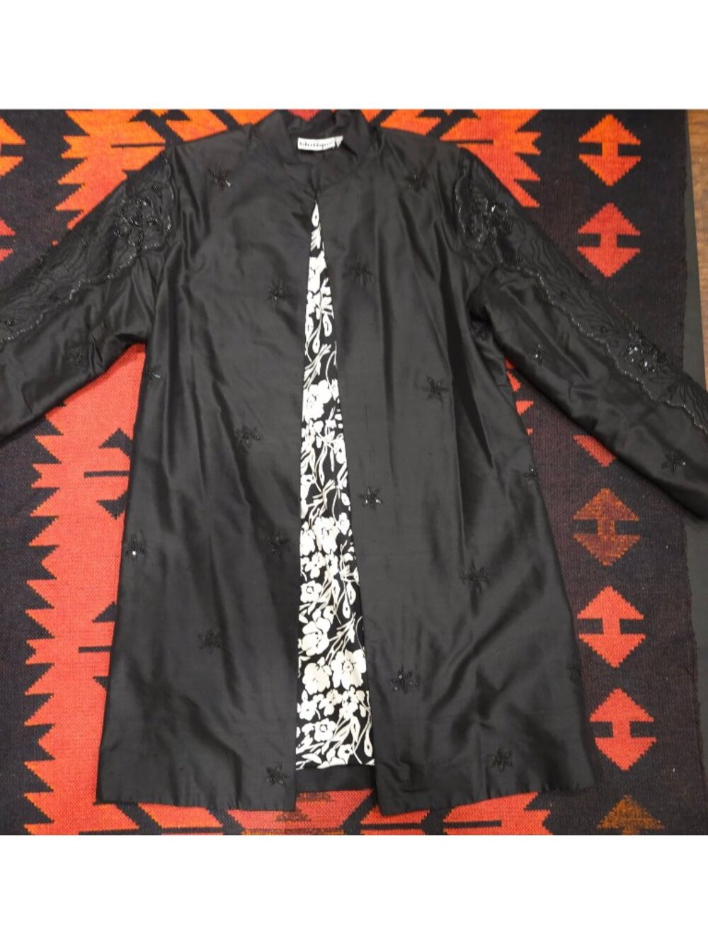 Blutique Black Embroidered Beaded Floral Long Jacket  Womens Size L 100% Silk
